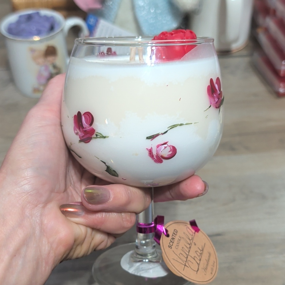 Vanilla Chai  XL Hand Painted ,Hand Crafted 100% Soy Candle In Brandy Sniffer. - Picture 6 of 10